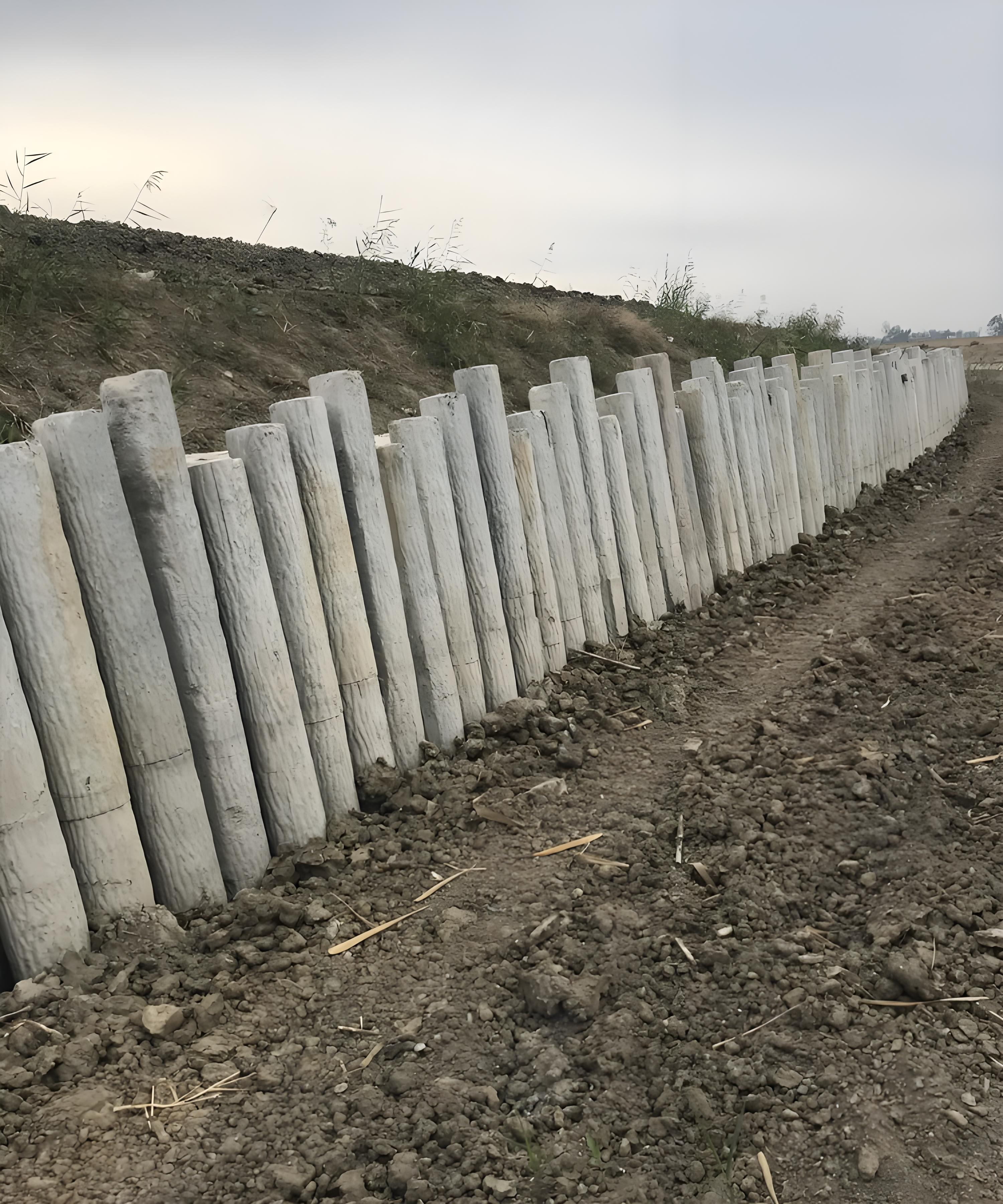 水泥樁批發(fā)廠家泓樺錦嘉-混凝土圓樁施工的配筋要求是什么？